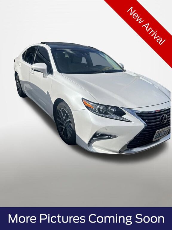 2016 LEXUS ES