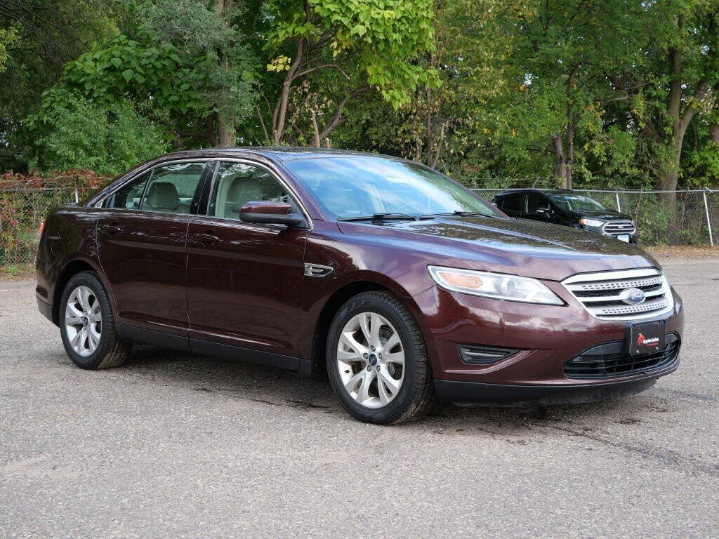2010 FORD Taurus
