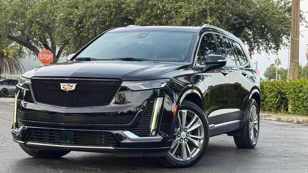 2021 CADILLAC XT6