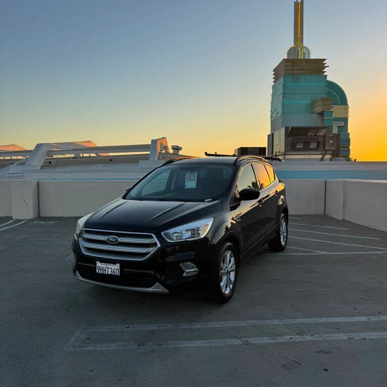 2018 FORD Escape