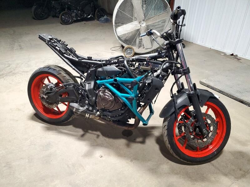 2019 YAMAHA MTN690