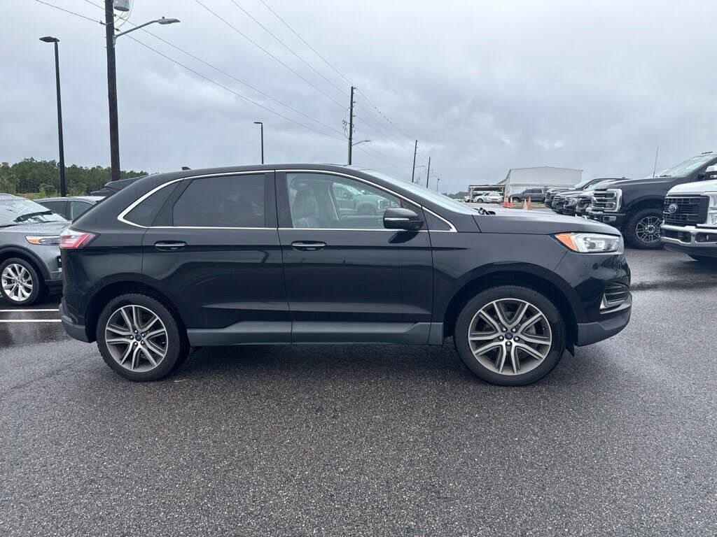 2020 FORD Edge