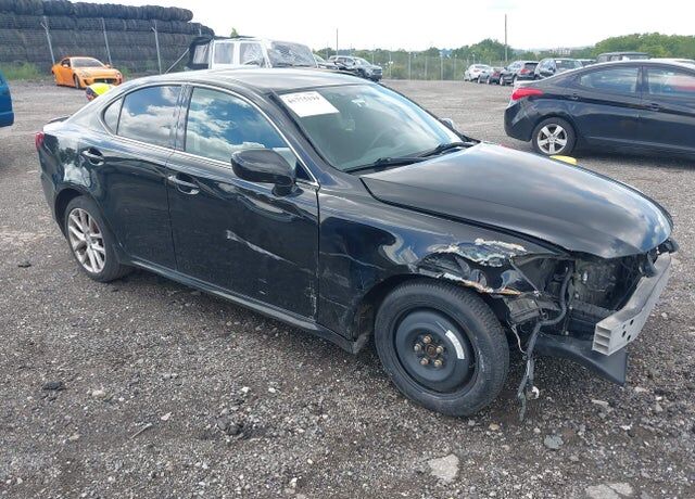 2011 LEXUS IS