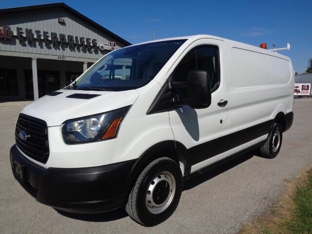 2019 FORD Transit