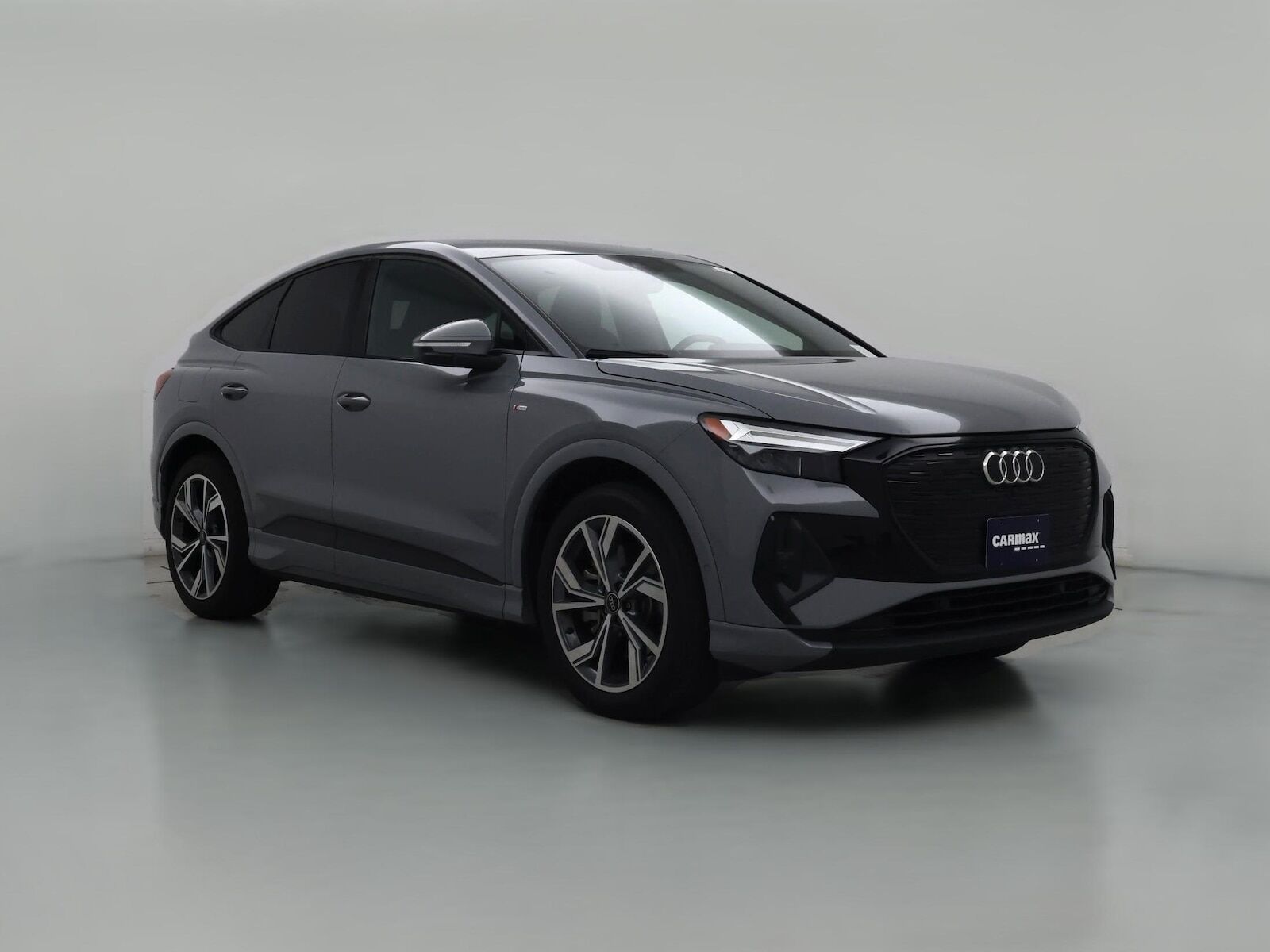 2024 AUDI Q4