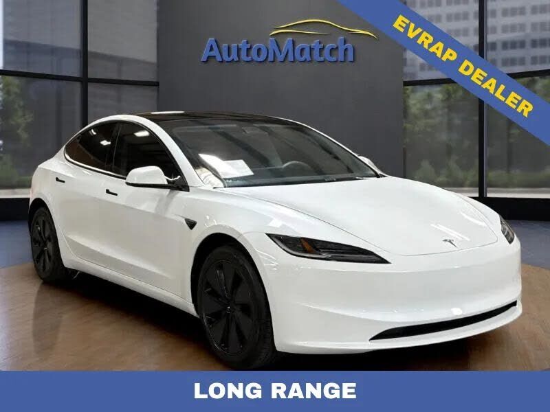 2025 TESLA Model 3