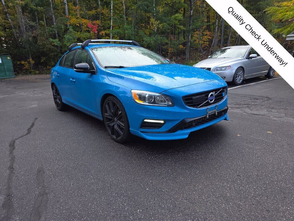 2017 VOLVO S60