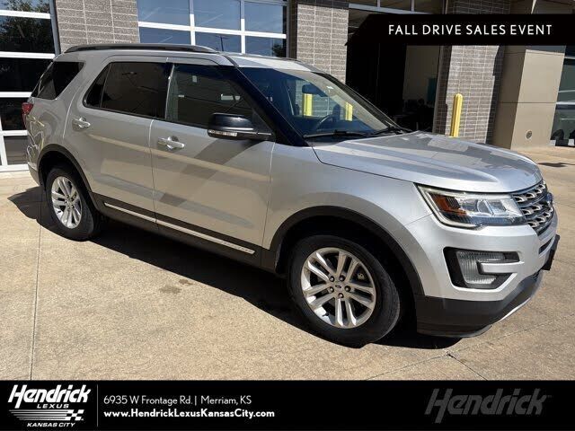 2017 FORD Explorer