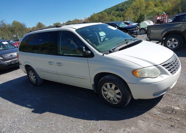 2006 CHRYSLER Town and Country
