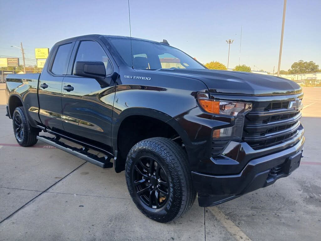 2024 CHEVROLET Silverado