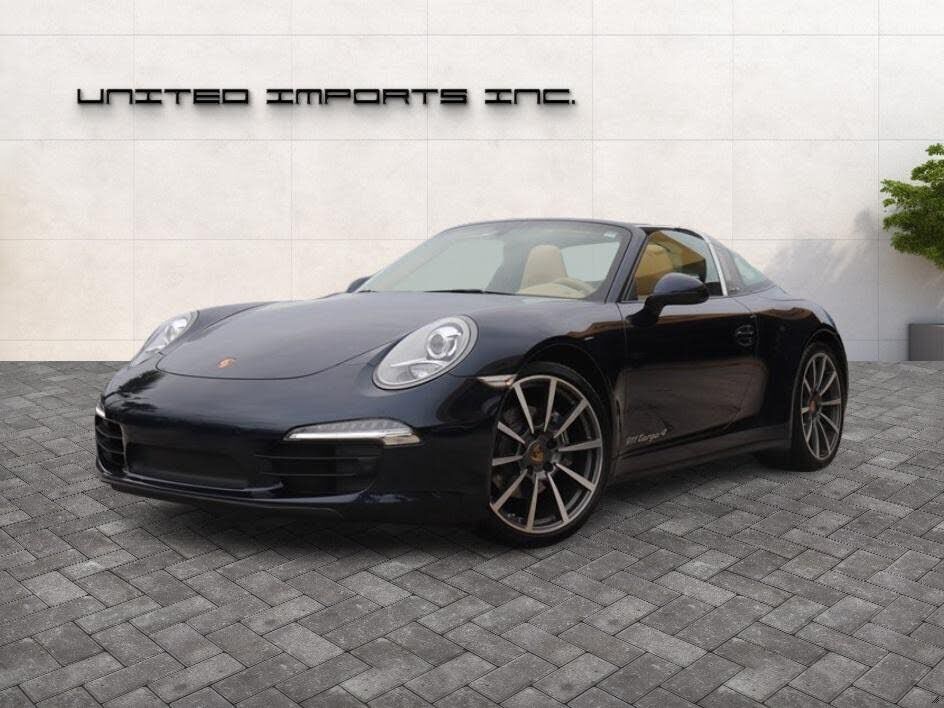 2015 PORSCHE 911