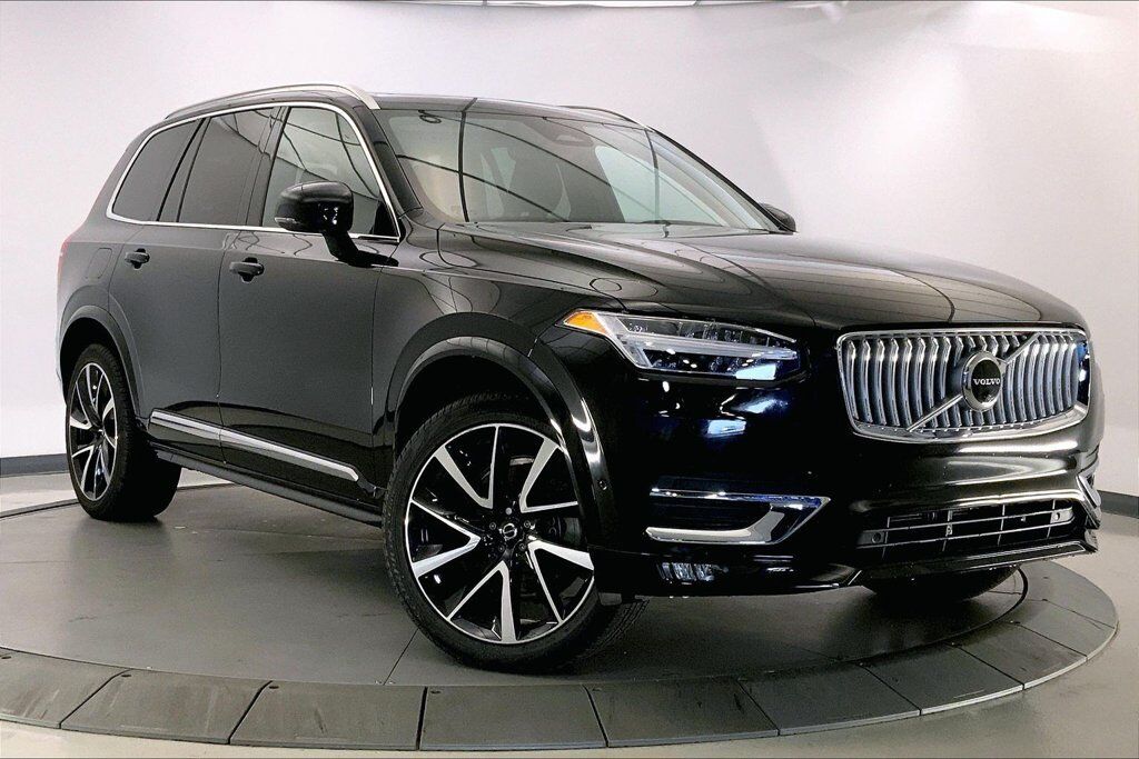 2023 VOLVO XC90