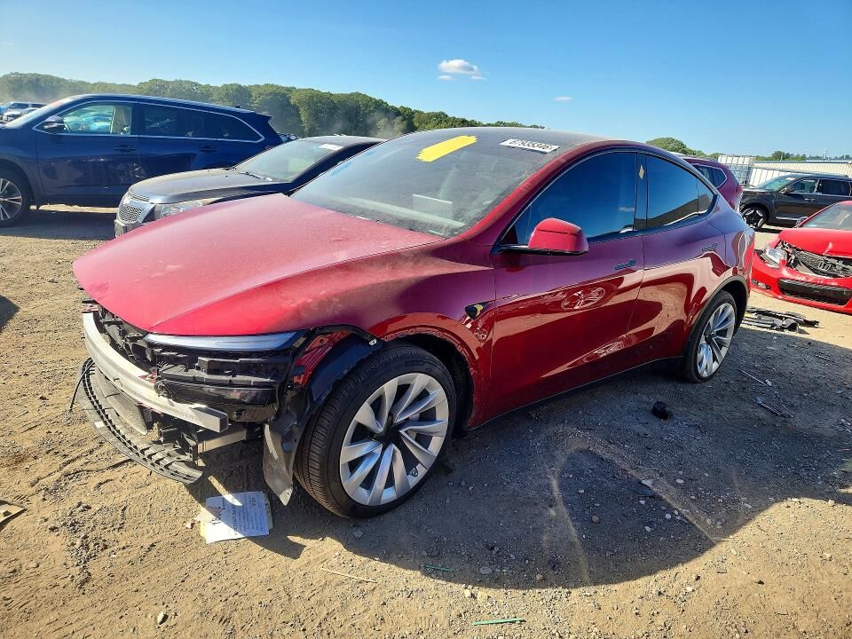2026 TESLA Model Y