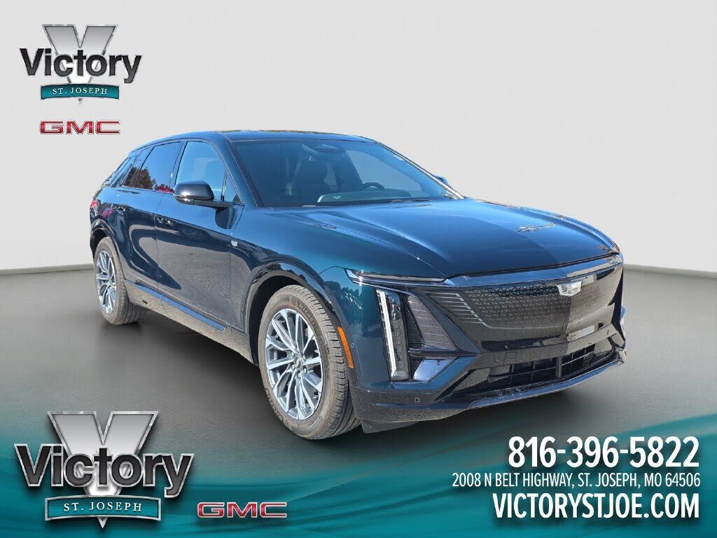 2024 CADILLAC Lyriq