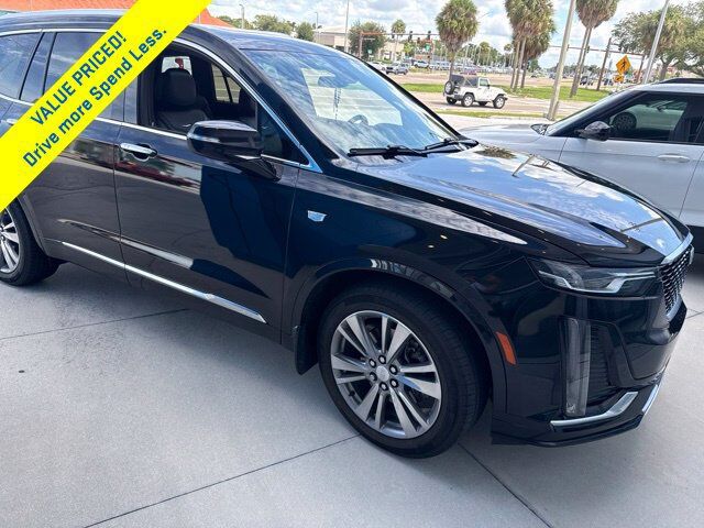 2024 CADILLAC XT6