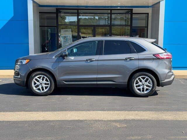 2023 FORD Edge