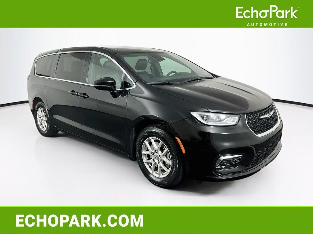2025 CHRYSLER Pacifica