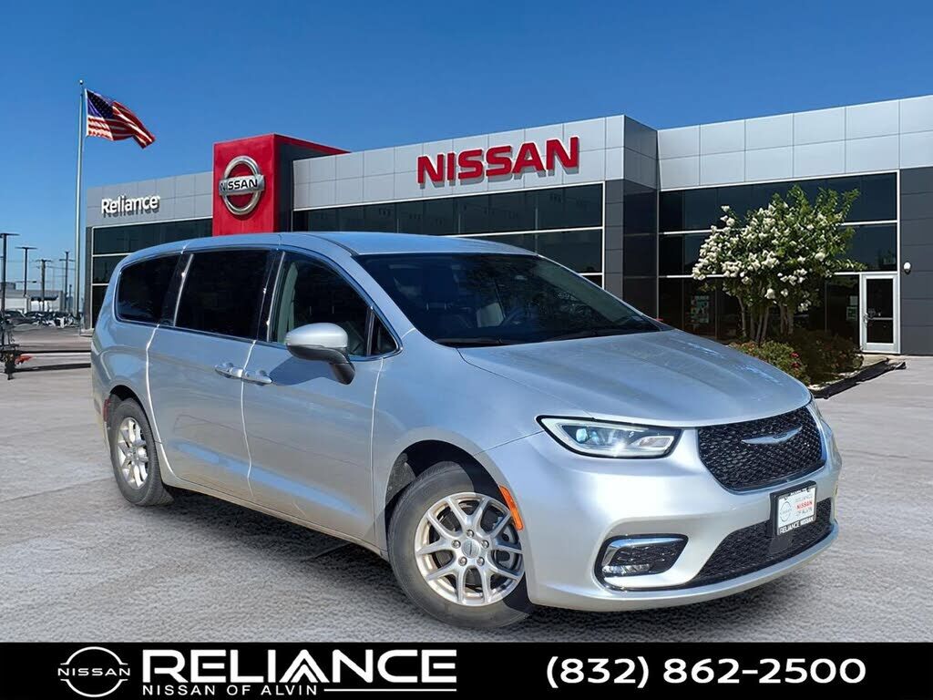 2023 CHRYSLER Pacifica