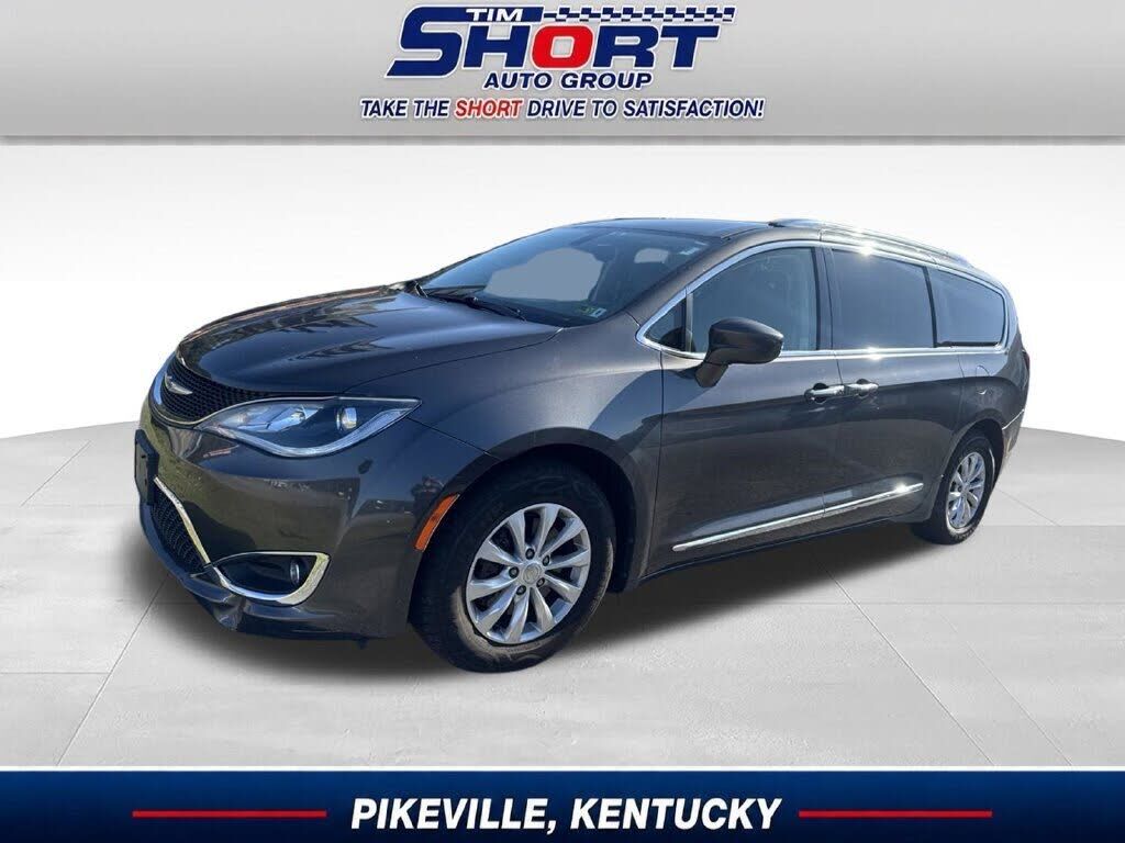 2019 CHRYSLER Pacifica