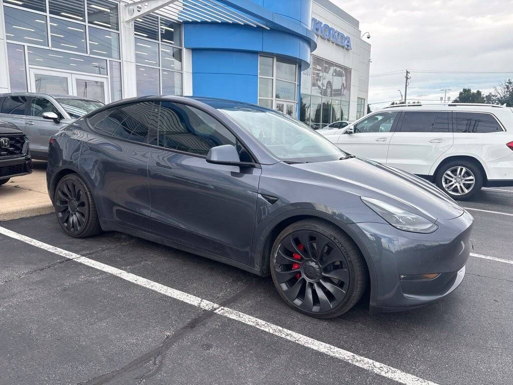 2022 TESLA Model Y