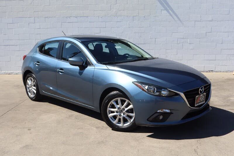 2016 MAZDA Mazda3