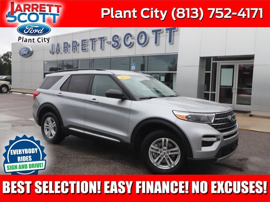 2023 FORD Explorer