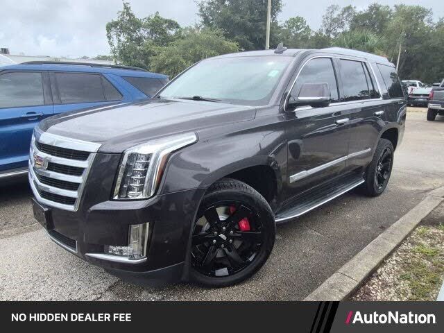 2017 CADILLAC Escalade