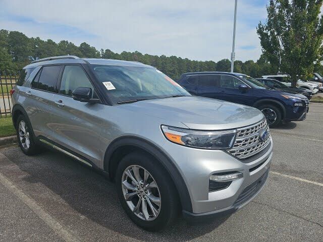 2023 FORD Explorer