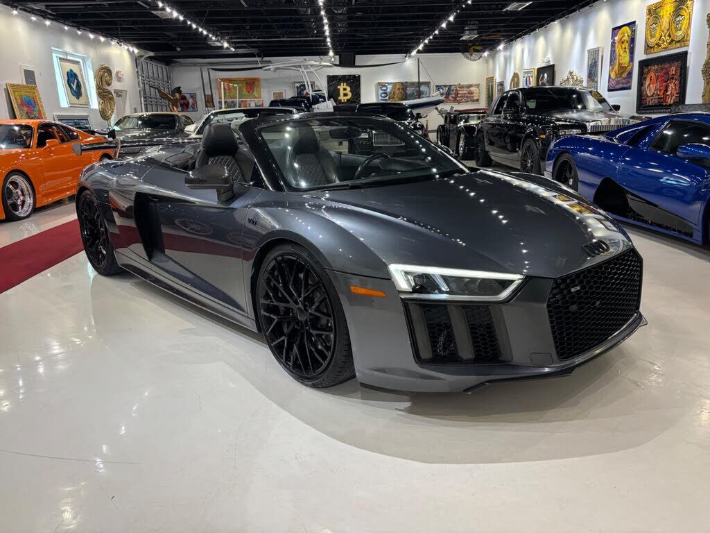 2017 AUDI R8