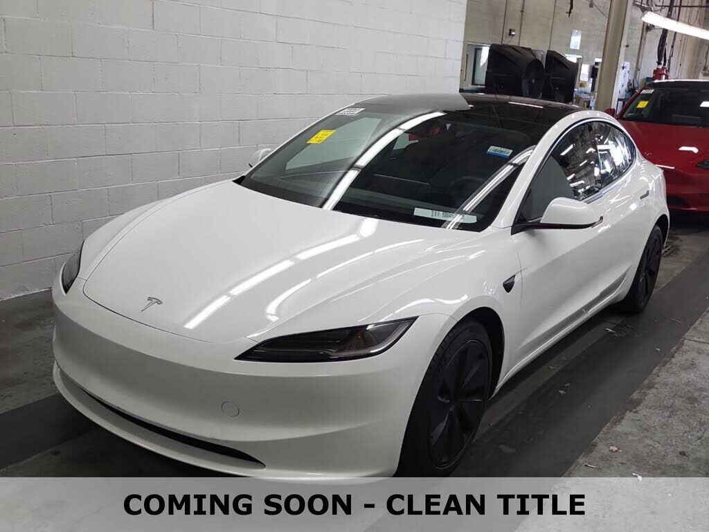 2025 TESLA Model 3