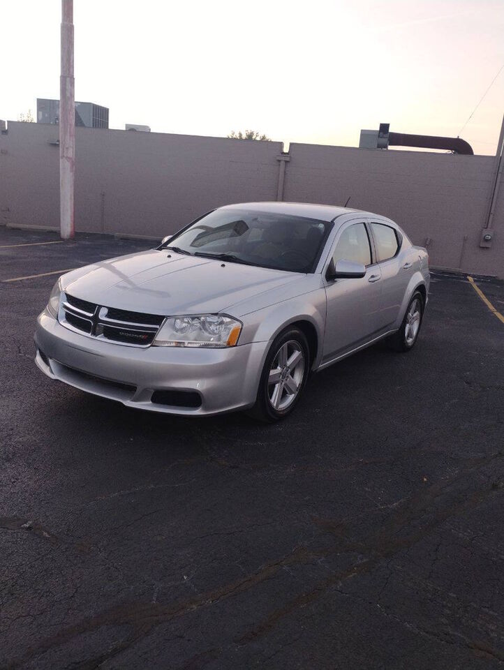 2012 DODGE Avenger