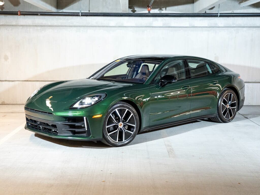 2026 PORSCHE Panamera