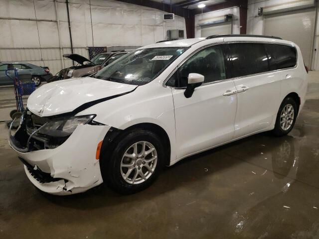2020 CHRYSLER Voyager