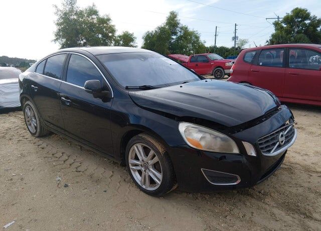 2013 VOLVO S60