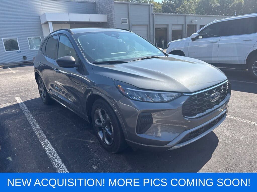2023 FORD Escape