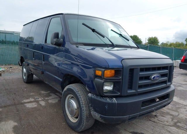 2009 FORD E-350