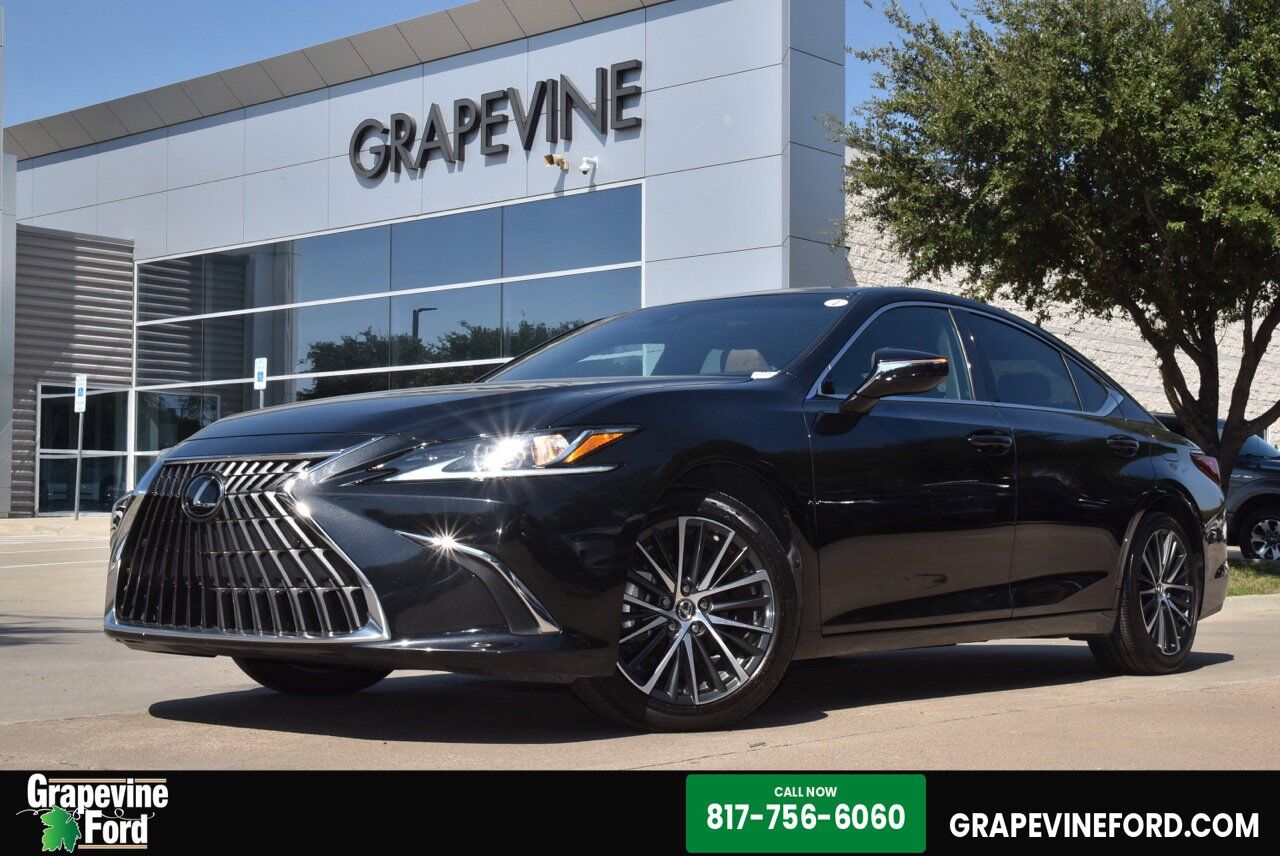2025 LEXUS ES