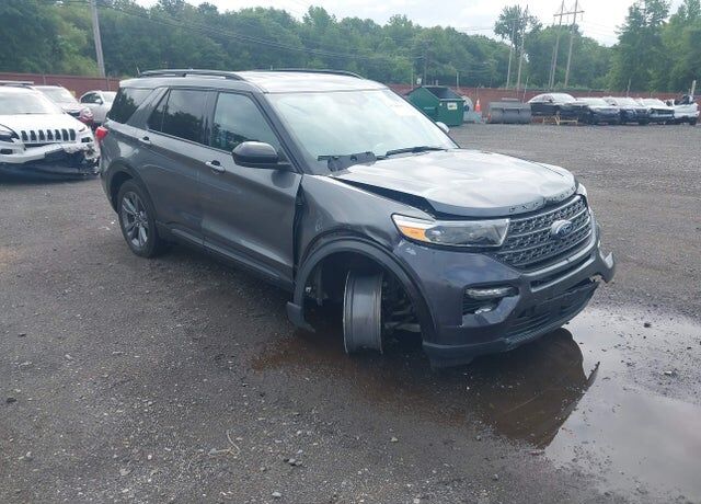 2023 FORD Explorer