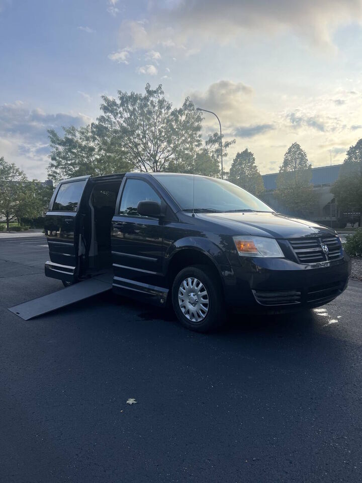 2008 DODGE Caravan