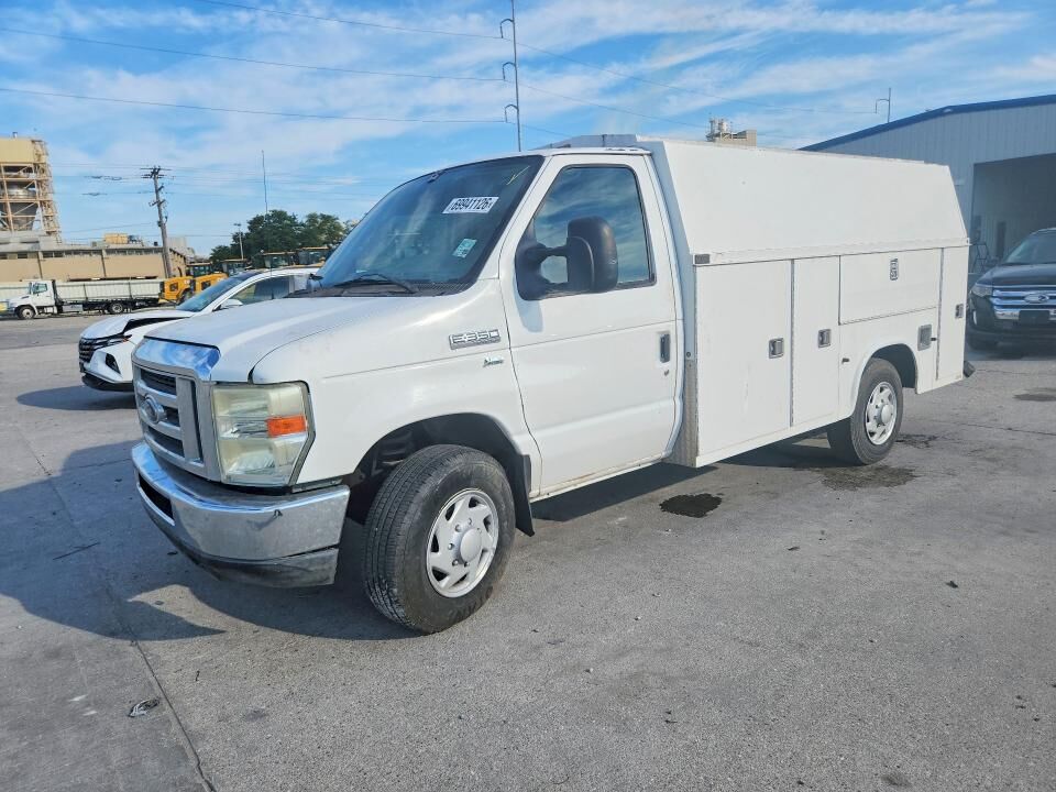 2010 FORD E-350