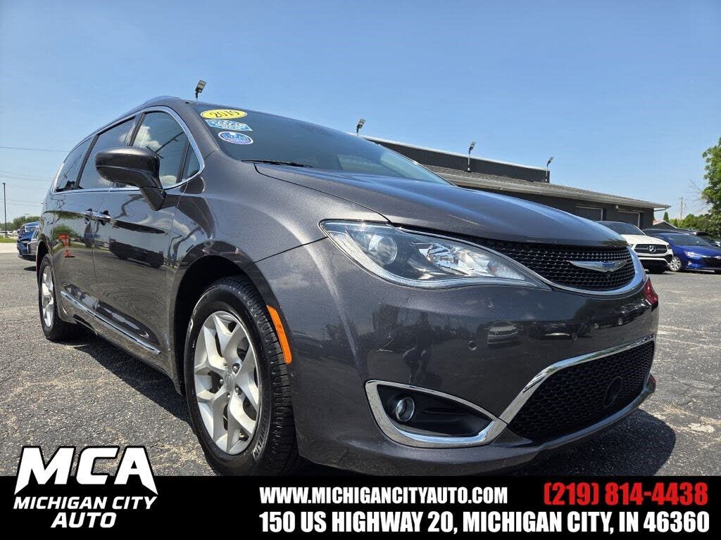 2019 CHRYSLER Pacifica