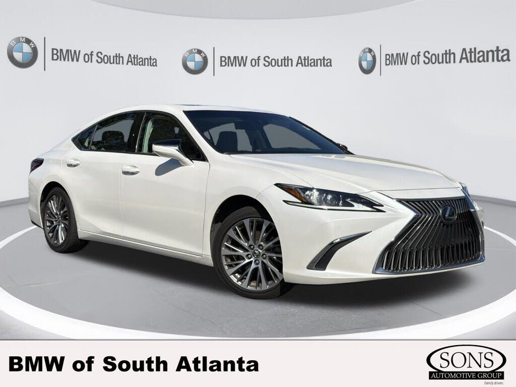 2019 LEXUS ES