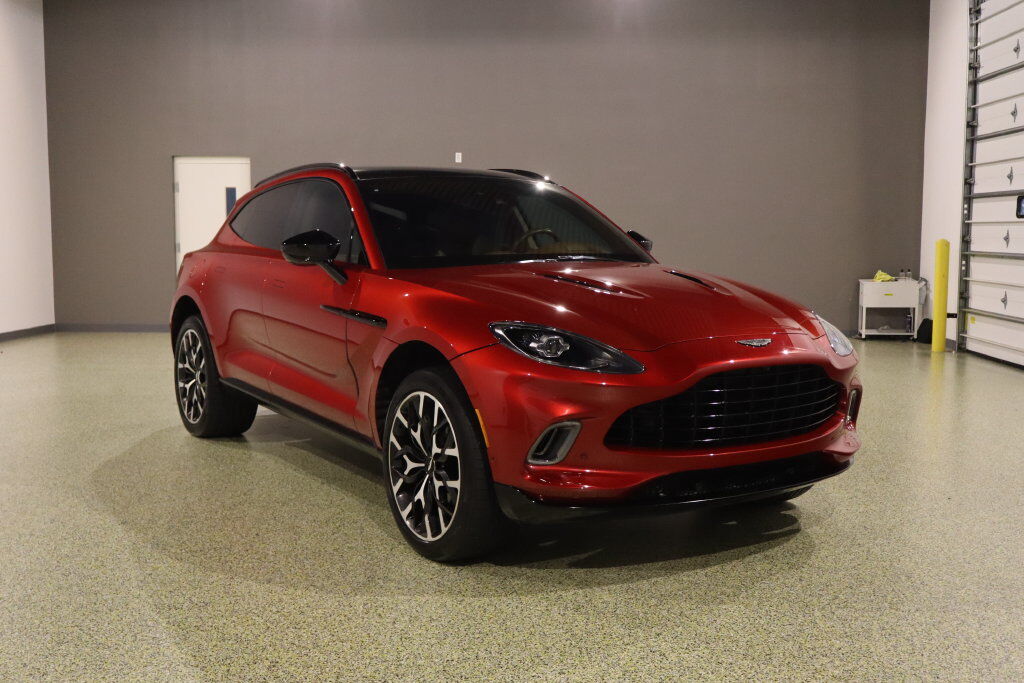 2021 ASTON MARTIN DBX