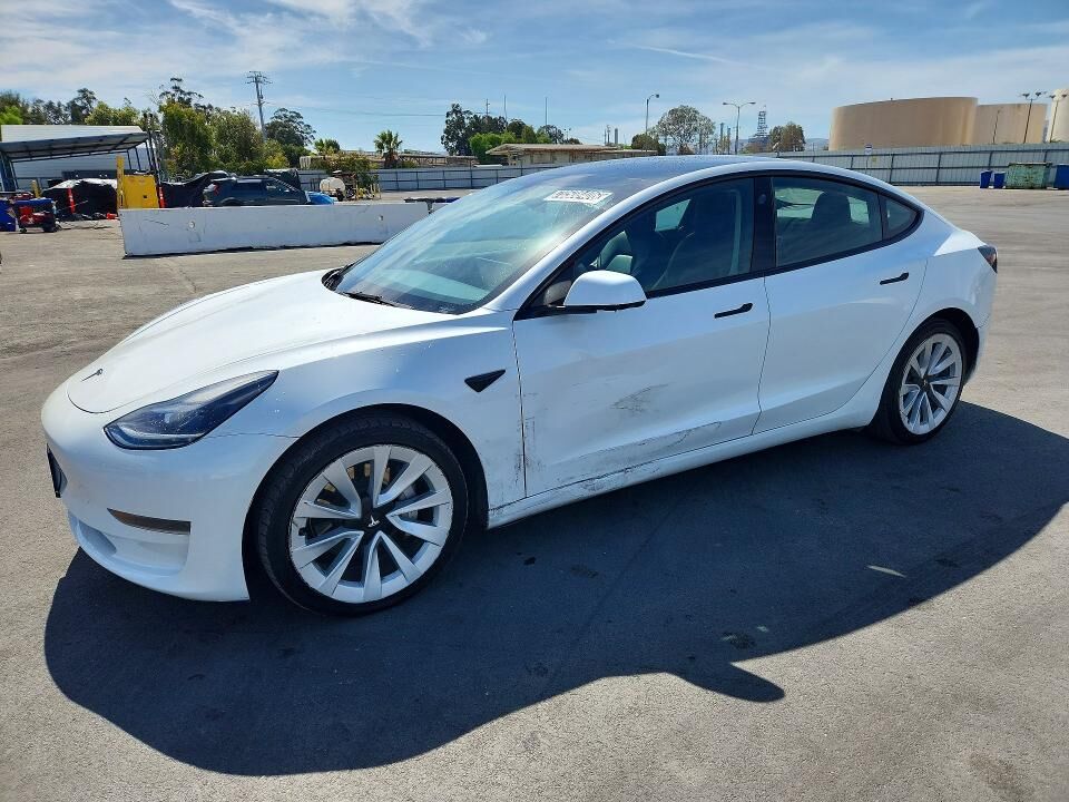 2022 TESLA Model 3