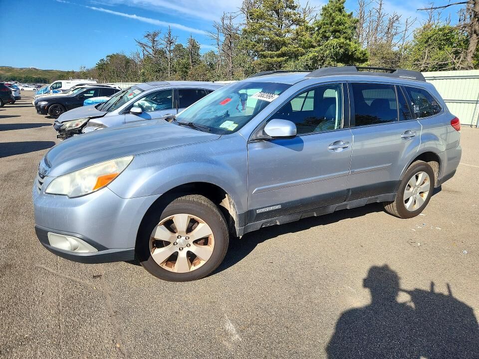 2012 SUBARU Outback