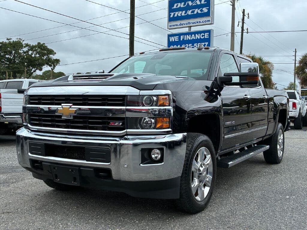 2017 CHEVROLET Silverado