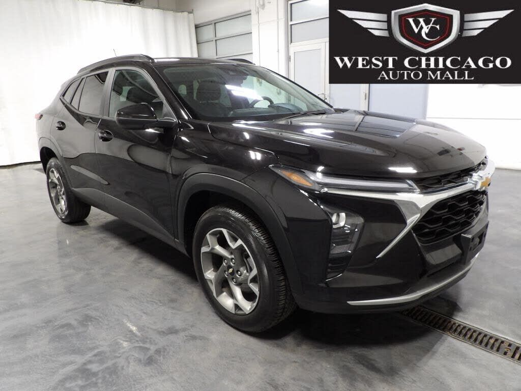 2025 CHEVROLET Trax