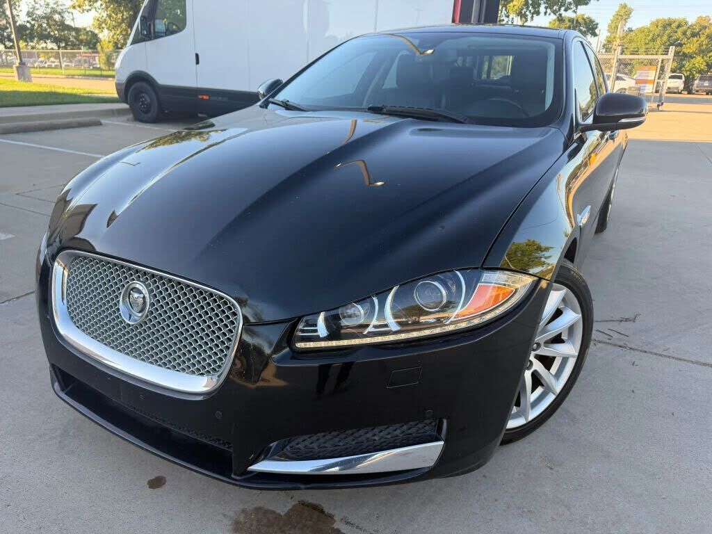 2014 JAGUAR XF