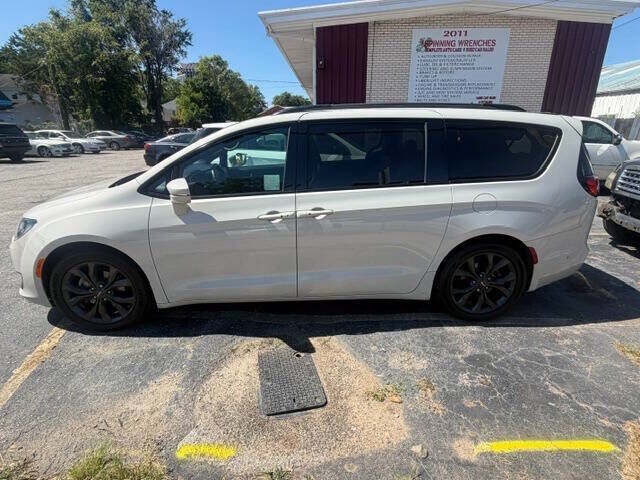 2020 CHRYSLER Pacifica