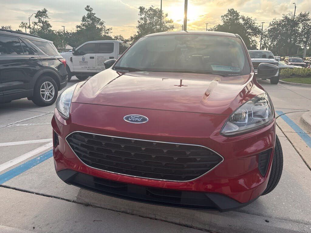2022 FORD Escape